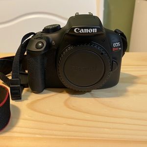Canon Rebel T6 EOS BUNDLE!!